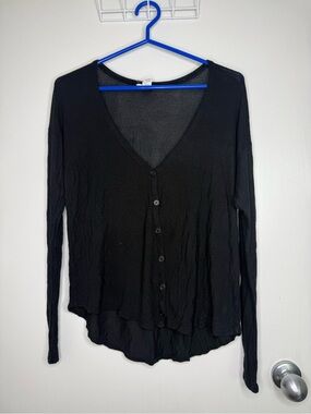 🔥2 for $10🔥Streetwear Society Black Long-Sleeve V-Neck Button-Front Women's Top